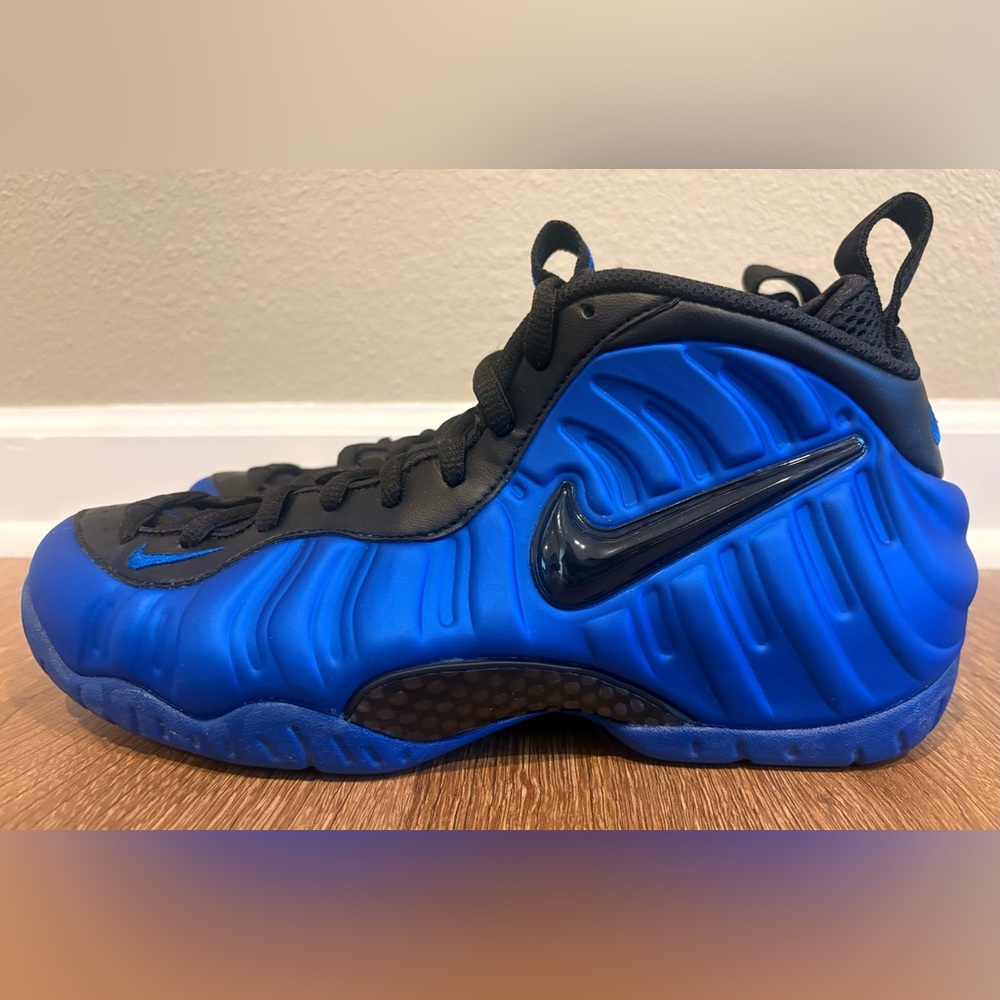LIKE NEW In Box Nike Air Foamposite Pro Size 10